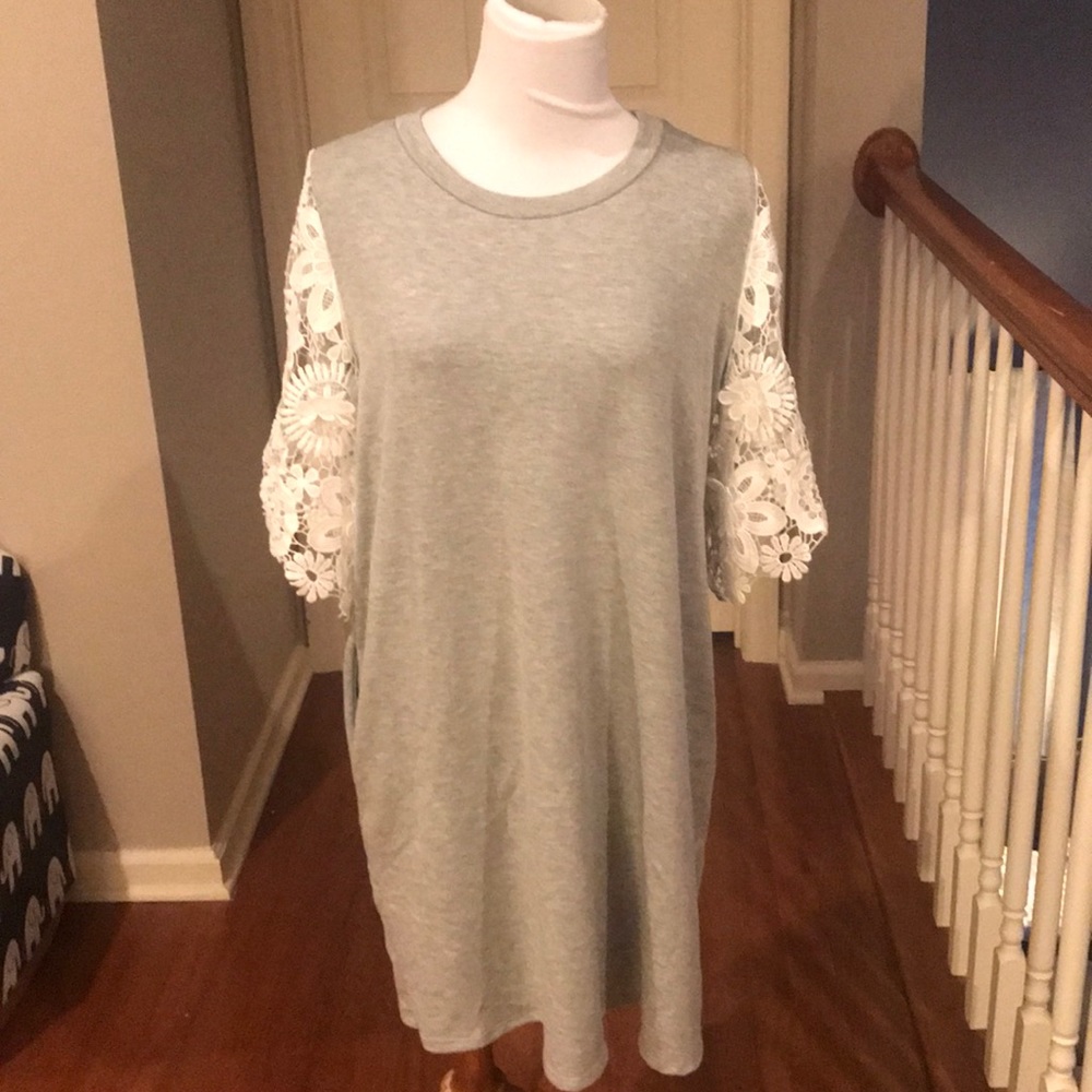 Luna Grey lace Dreas